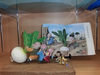 駒込ロビー展示
立体造形作家 わたなべちよみ 作品展示『人形絵本の世界』